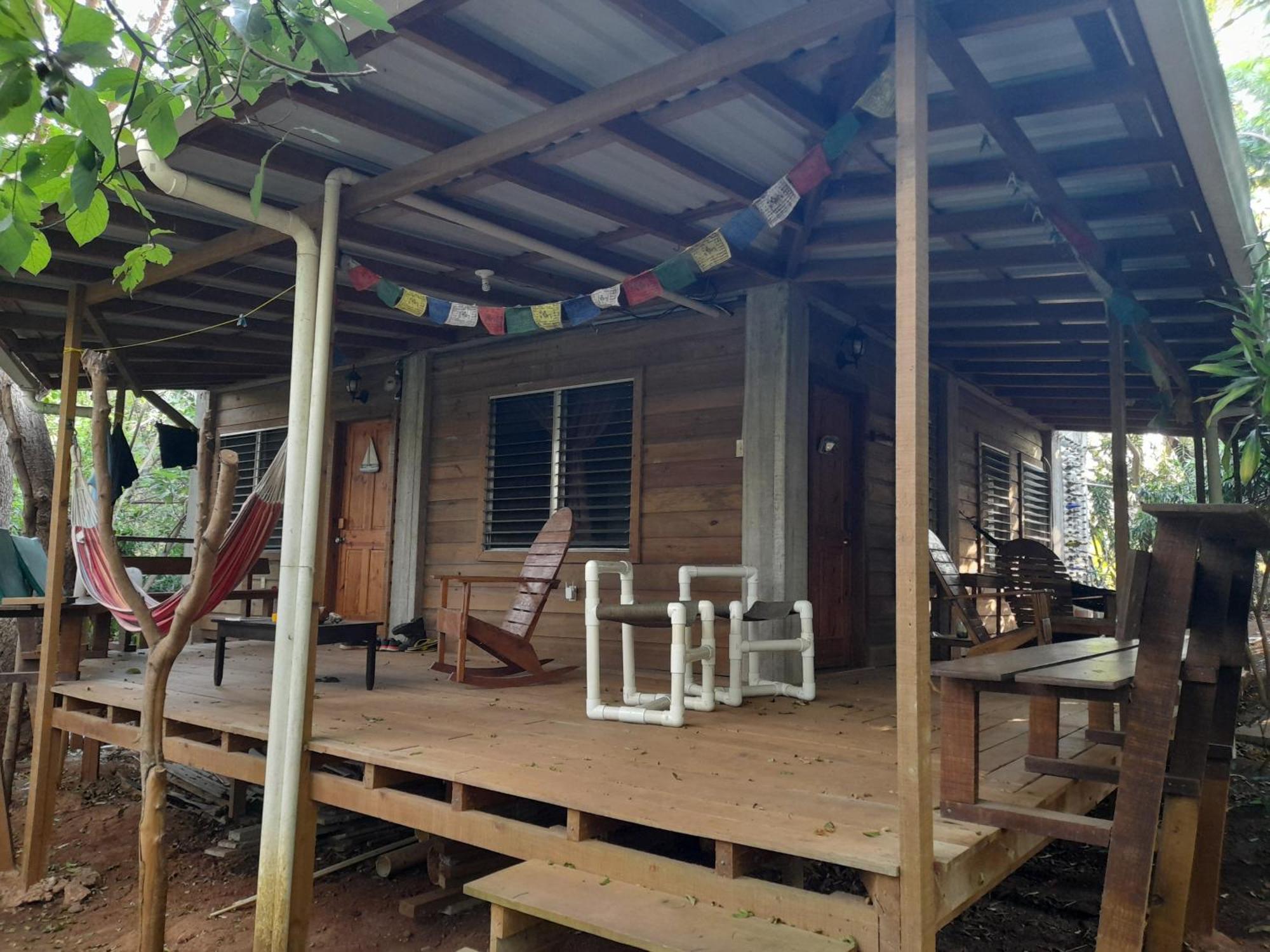 Apartments Chez Milady Utila Exteriér fotografie